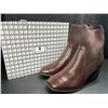 Image 1 : 1 Pair of Newbella Women's Chunky Heel Boots/Elastic Slip-On Dress Boots - New in Box