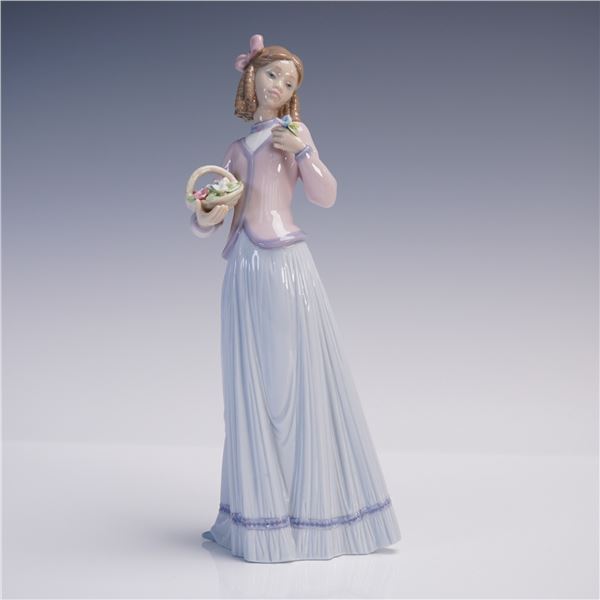 Lladro Porcelain Figurine, Innocence in Bloom 1007644