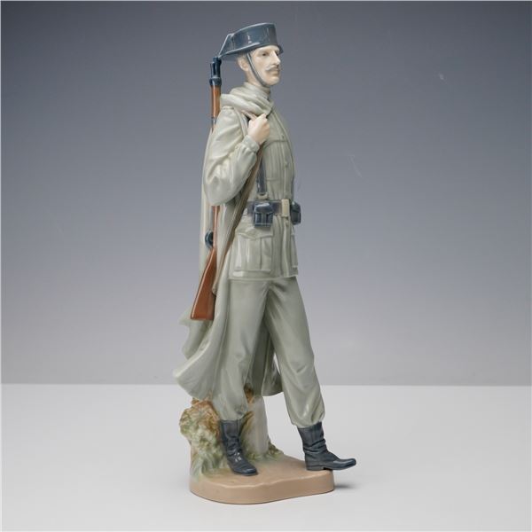 Lladro Porcelain Figurine, Spanish Policeman 01004889