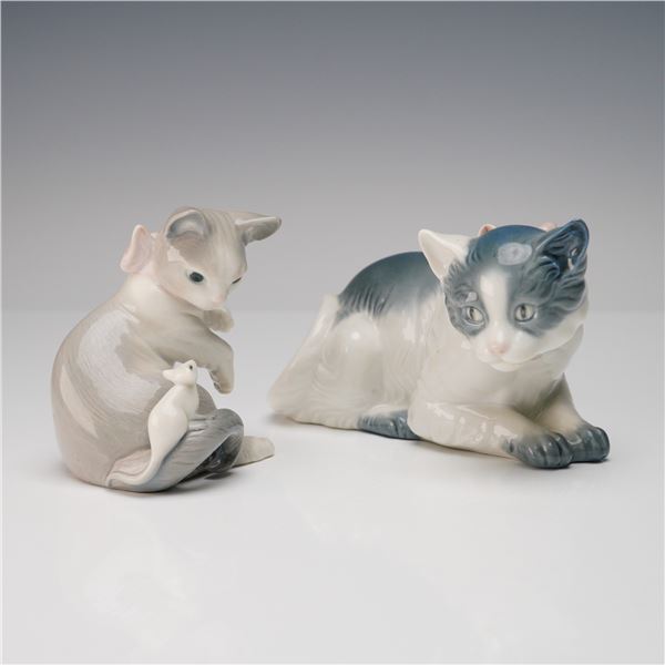 2pc Lladro & Nao Porcelain Cat Figurines