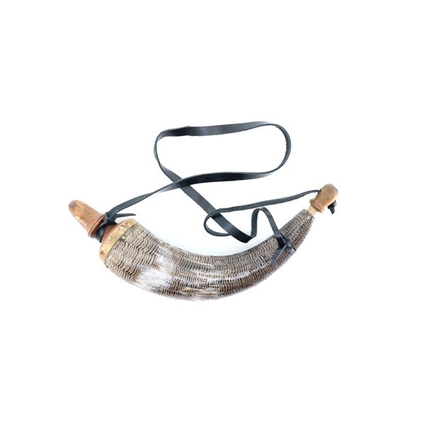 BLACK POWDER HORN
