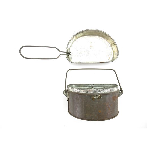WWI CANADIAN MILITARY MESS TIN