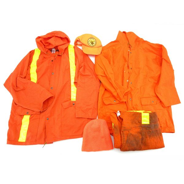 ASSORTED BLAZE ORANGE HUNTING / SAFETY CLOTHING LOT