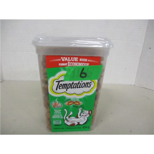NEW:  TEMPTATIONS SEAFOOD MEDLEY TREATS (454 G) - CONTAINER