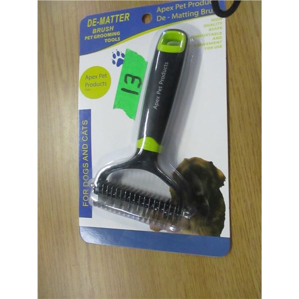 NEW:  DEMATTER BRUSH FOR GROOMING CATS & DOGS
