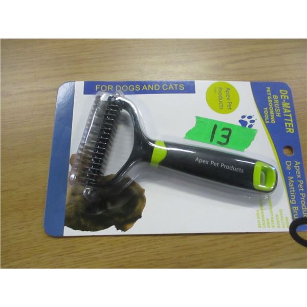 NEW:  DEMATTER BRUSH FOR GROOMING CATS & DOGS