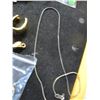 Image 7 : TRAY C/W ASSORTED JEWELRY