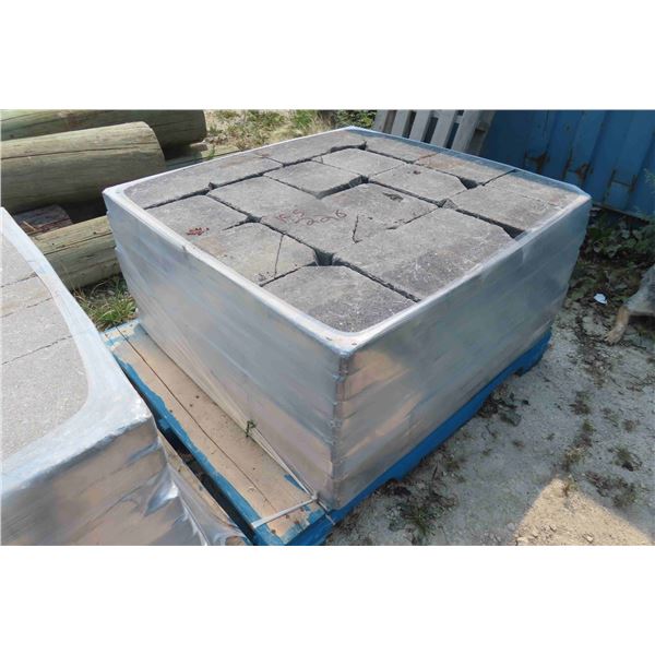 160 Concrete Patio Bricks 2 1/2'' x 8 1/2'' x 10 1/2''