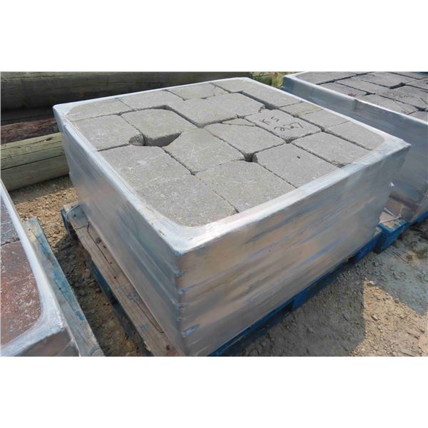 160 Concrete Patio Bricks 2'' x 8 1/2'' x 10 1/2'' 
