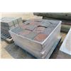 Image 1 : 160 Concrete Patio Bricks 2 1/2'' x 8 1/2'' x 10 1/2'' 