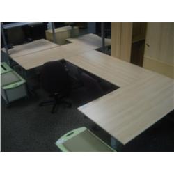 Maple U Shape Tech Station