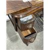 Image 8 : New Daytonia Sewing Machine and Cabinet