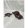 Image 1 : Wood Carved Turtles
