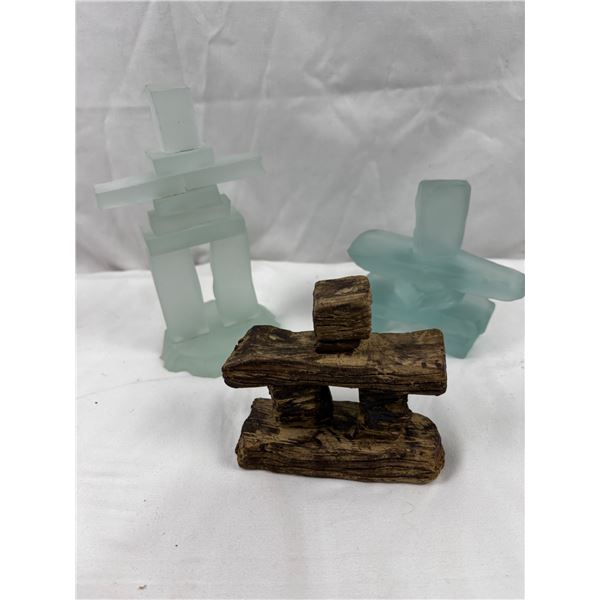 Decorative inukshuks