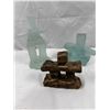Image 1 : Decorative inukshuks