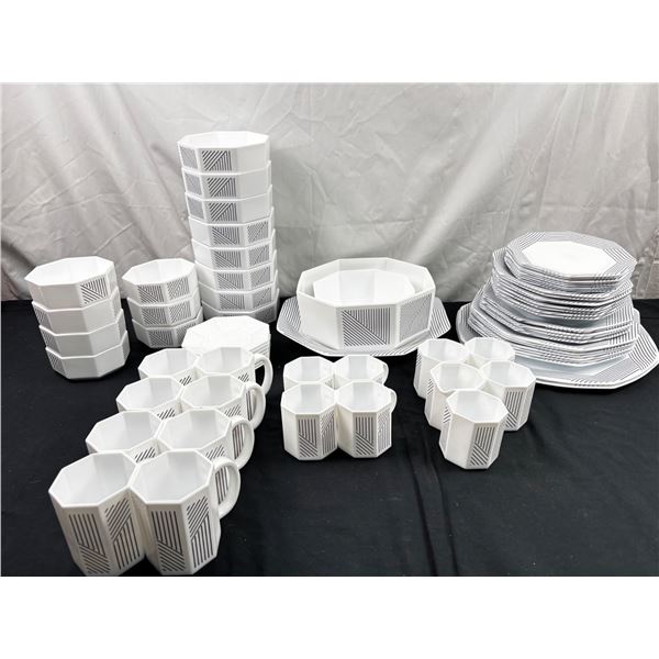 Arcopal France Dish Set
