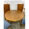 Image 2 : Round Dining Table & Chairs