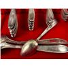 Image 3 : Rogers Bros Cutlery Set
