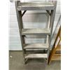 Image 3 : 6' Folding Ladders