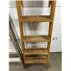 Image 5 : 6' Folding Ladders