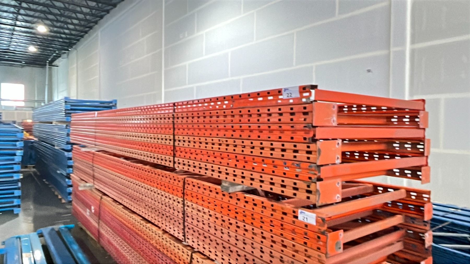 ORANGE PALLET RACKING UPRIGHTS (6 PCS) - APPROX.18'H X 42