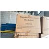 Image 3 : PALLET OF APPROX. 30 BOXES OF DISPOSAL NON-MEDICAL GOWNS