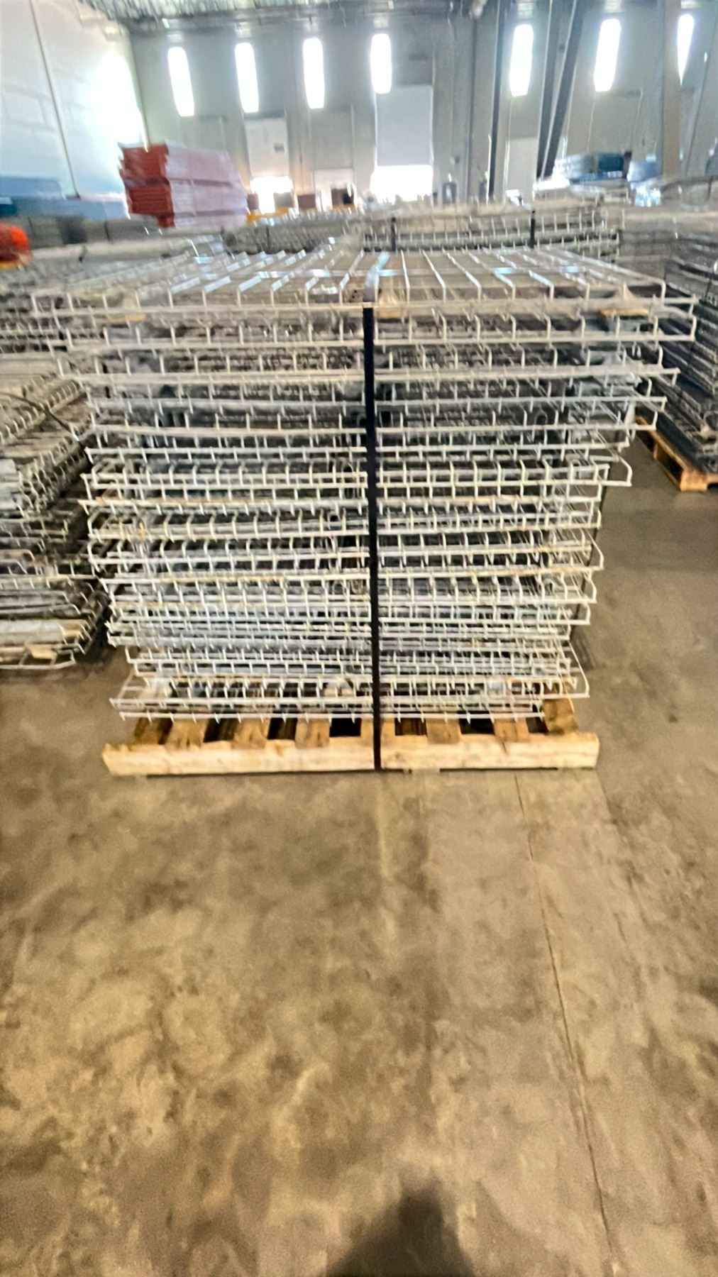 PALLET RACKING MESH DECK SHELVING (24 PCS.) - APPROX. 46