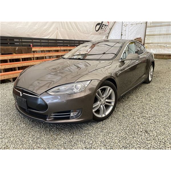 2015 TESLA S MODEL 70D, BEIGE, 221722 KMS, ALL WHEEL DRIVE,  REBUILT STATUS. - P096473