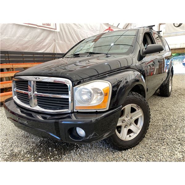 2004 DODGE DURANGO, BLACK, 221568 KMS, ALL WHEEL DRIVE. - B157949