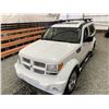 Image 4 : 2010 DODGE NITRO, WHITE, 193073 KMS, FOUR WHEEL DRIVE. - J122418