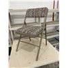 Image 1 : 300 -- 3 FOLDABLE CHAIRS