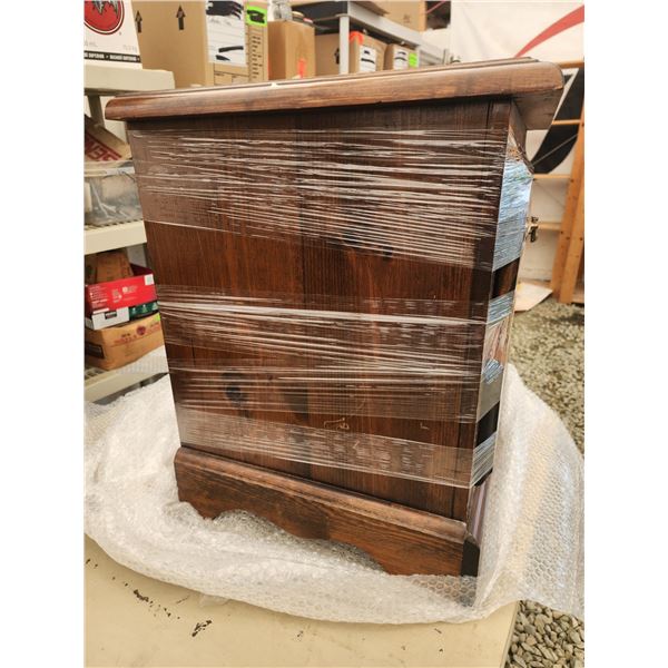 325 -- NIGHTSTAND DRESSER