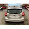Image 18 : 2014 FORD FOCUS, SILVER, 289550 KMS, FRONT WHEEL DRIVE. - D304107