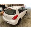 Image 16 : 2009 NISSAN VERSA, WHITE, 204699 KMS, FRONT WHEEL DRIVE. - D457512