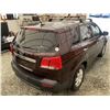 Image 16 : 2012 KIA SORRENTO, RED, 189391 KMS, FRONT WHEEL DRIVE. - D306307