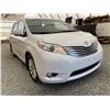 Image 8 : 2011 TOYOTA SIENNA, WHITE, 299695 KMS, FOUR WHEEL DRIVE. - D009781