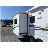 Image 8 : 2009 KEYSTONE 5TH WHEEL, WHITE,  KMS, . - D500712