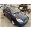 Image 10 : 2004 TOYOTA MATRIX, BLUE, 299999 KMS, FOUR WHEEL DRIVE. - B807453