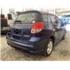 Image 14 : 2004 TOYOTA MATRIX, BLUE, 299999 KMS, FOUR WHEEL DRIVE. - B807453