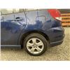 Image 29 : 2004 TOYOTA MATRIX, BLUE, 299999 KMS, FOUR WHEEL DRIVE. - B807453