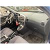 Image 38 : 2004 TOYOTA MATRIX, BLUE, 299999 KMS, FOUR WHEEL DRIVE. - B807453