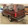 Image 19 : 1992 GMC SAFARI XT, RED, 303113 KMS, REAR WHEEL DRIVE. - D536459
