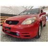 Image 2 : 2004 TOYOTA MATRIX, RED, 299999 KMS, FRONT WHEEL DRIVE. - D820163