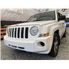 Image 2 : 2008 JEEP PATRIOT, WHITE, 281636 KMS, FOUR WHEEL DRIVE. - B622343