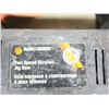 Image 2 : SCIE SAUTEUSE ELEC BLACK & DECKER