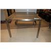 Image 1 : TABLE EN MÉTAL 42"x42"x30"