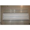 Image 2 : LUMINAIRE FLUO VISIONEERING  1'x4'  347v