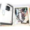 Image 3 : BOÎTIER DE COMMANDE ÉLECTRIQUE AVEC RELAIS ET CABLAGE