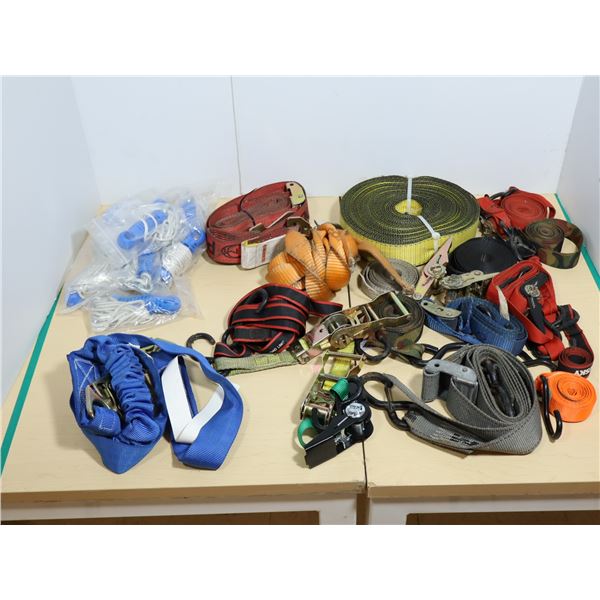 LOT DE BINDERS ET STRAPPING ASST