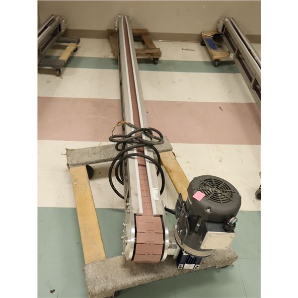 CONVOYEUR À LAMILLE INOX PALLETTE 125" AVEC MOTEUR 1/2hp 230v